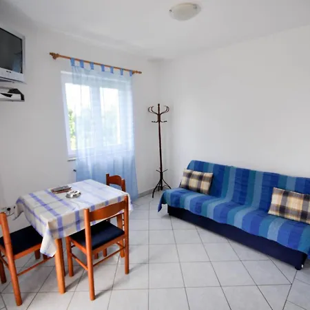 Fuer 2 Personen 35 M2 In Novigrad- Istrien By Interhome Novigrad Istria