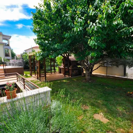 Fuer 2 Personen 35 M2 In Novigrad- Istrien By Interhome Novigrad Istria